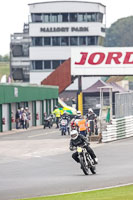 Vintage-motorcycle-club;eventdigitalimages;mallory-park;mallory-park-trackday-photographs;no-limits-trackdays;peter-wileman-photography;trackday-digital-images;trackday-photos;vmcc-festival-1000-bikes-photographs